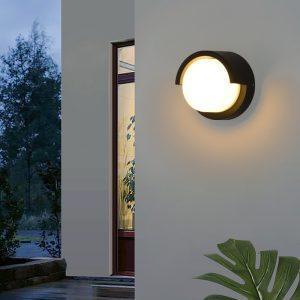 Modern Simple Outdoor Wall Lamp